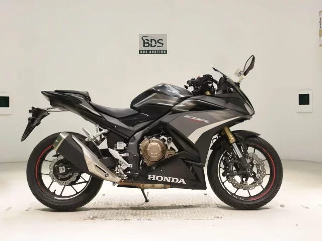 Honda CBR400R-2 лот № 5080 оценка 5  с аукциона в Японии