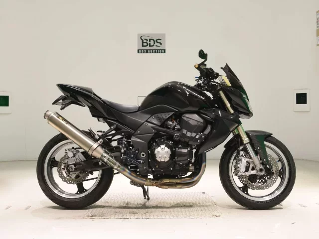 Kawasaki Z1000-3 лот № 7629 оценка 4  с аукциона в Японии
