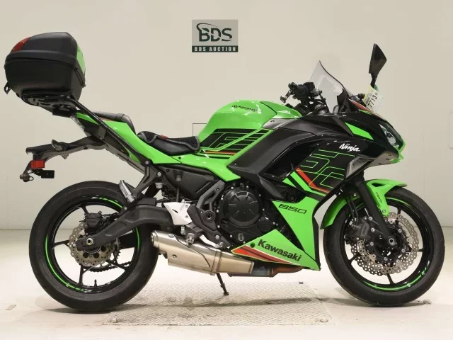 Kawasaki NINJA650A лот № 7713 оценка 5  с аукциона в Японии