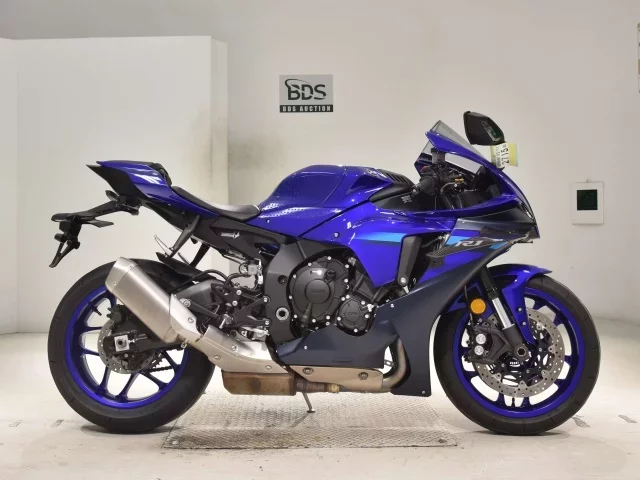 Yamaha YZF-R1 лот № 2715 оценка 6  с аукциона в Японии