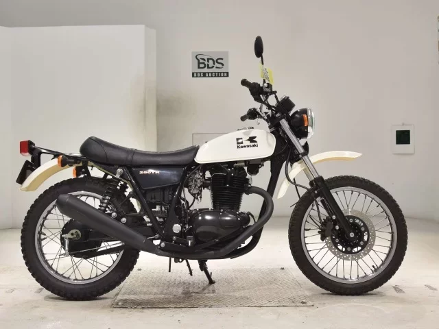 Kawasaki 250TR лот № 2970 оценка 5  с аукциона в Японии