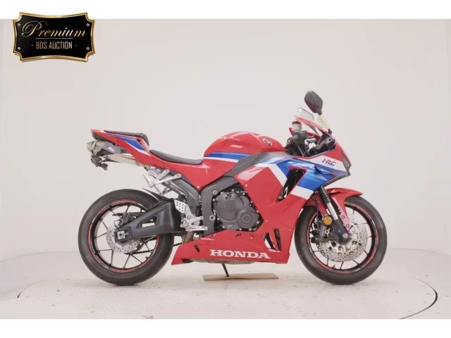 Honda CBR600RR-4 лот № 2518 оценка 5  с аукциона в Японии