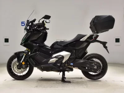 Honda X-ADV750-2 лот № 0186 оценка 5  с аукциона в Японии 2