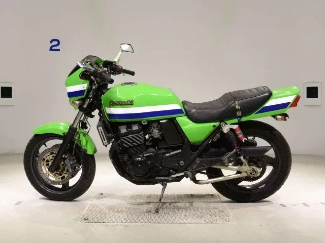 Kawasaki ZRX400