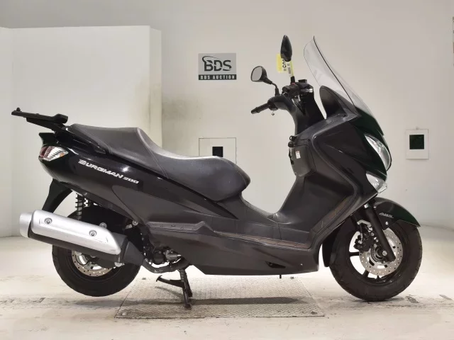 Suzuki BURGMAN 200A лот № 2805 оценка 5  с аукциона в Японии