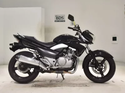 Suzuki GSR250  с аукциона в Японии