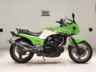 Kawasaki GPZ900R  с аукциона в Японии