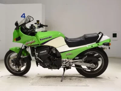 Kawasaki GPZ900R  с аукциона в Японии