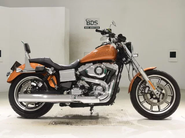Harley-Davidson HARLEY FXDL1580 лот № 5203 оценка 4  с аукциона в Японии