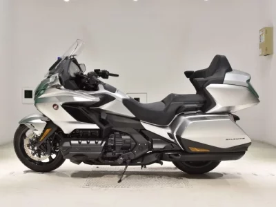 Honda GL1800 TOUR D  с аукциона в Японии