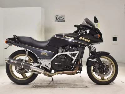 Kawasaki GPZ900R  с аукциона в Японии