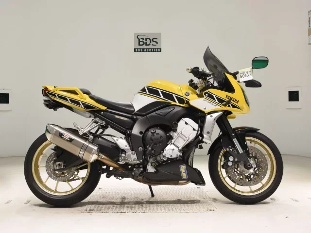 Yamaha FZ-1 FEATHER лот № 5063 оценка 5  с аукциона в Японии