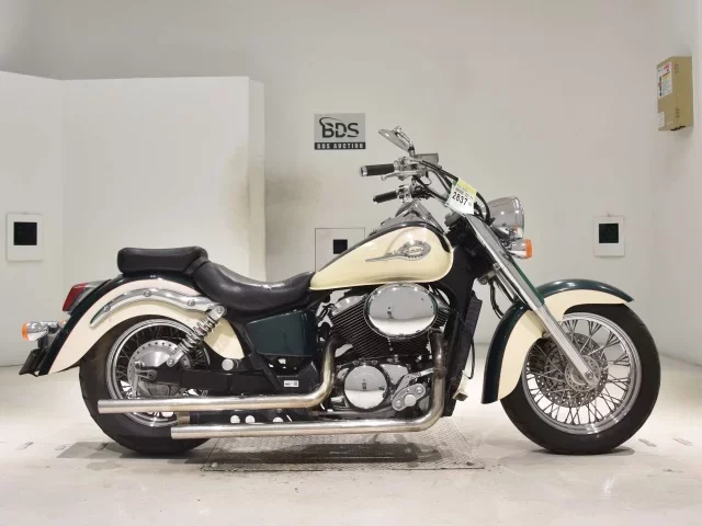 Honda SHADOW400 лот № 2837 оценка 4  с аукциона в Японии