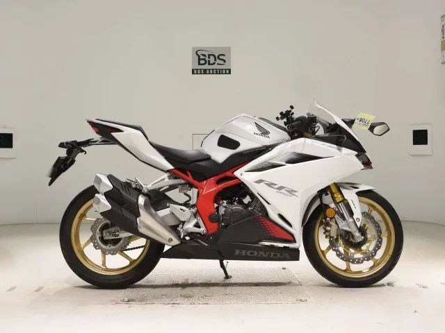 Honda CBR250RR-2A лот № 7706 оценка 5  с аукциона в Японии