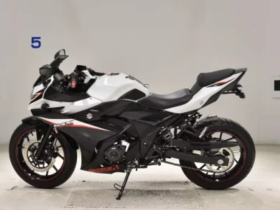 Suzuki GSX250RA  с аукциона в Японии