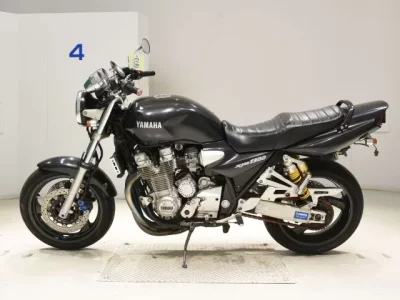 Yamaha XJR1300  с аукциона в Японии