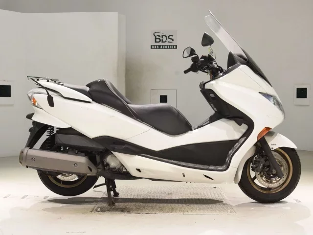 Honda FORZA ABS лот № 7989 оценка 4  с аукциона в Японии