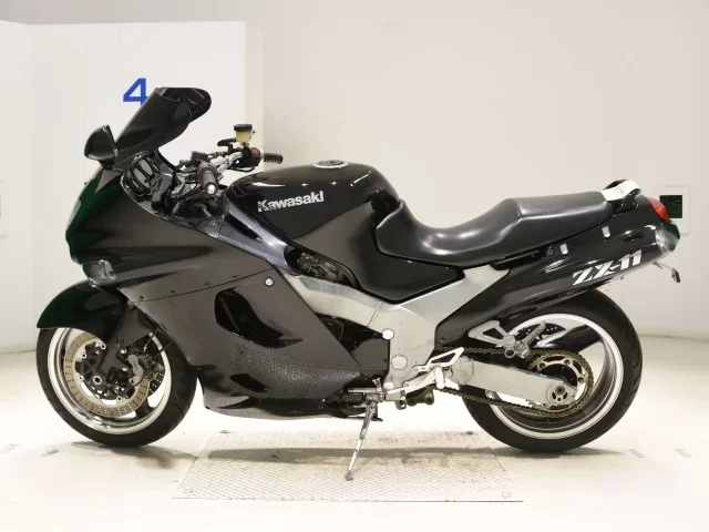 Kawasaki ZZR1100