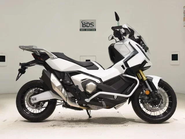 Honda X-ADV750-2 лот № 2741 оценка 7  с аукциона в Японии