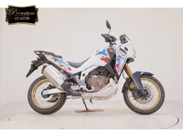 Honda CRF1100L-2 ADVENTURE лот № 0024 оценка 8  с аукциона в Японии