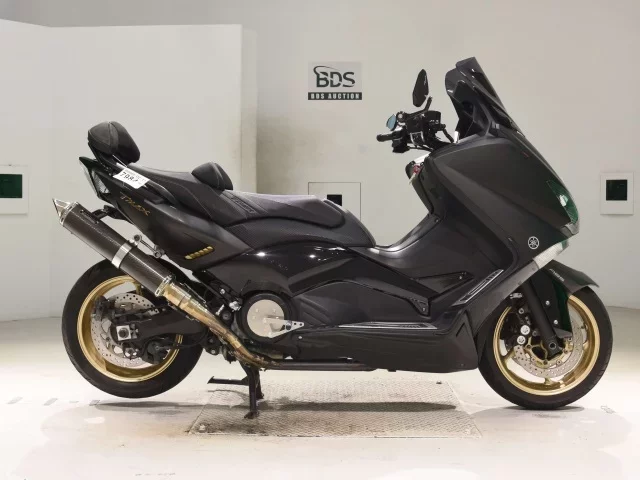 Yamaha T-MAX530 ABS лот № 7984 оценка 4  с аукциона в Японии