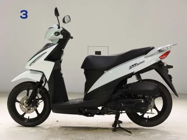 Suzuki ADDRESS110-2