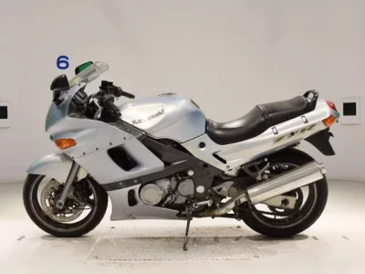 Kawasaki ZZR400-2  с аукциона в Японии