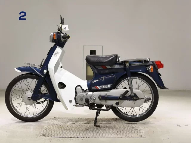 Honda C90
