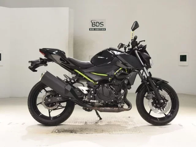 Kawasaki Z400-2 лот № 0311 оценка 4  с аукциона в Японии
