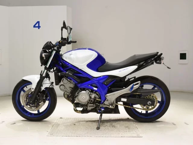 Suzuki GLADIUS400