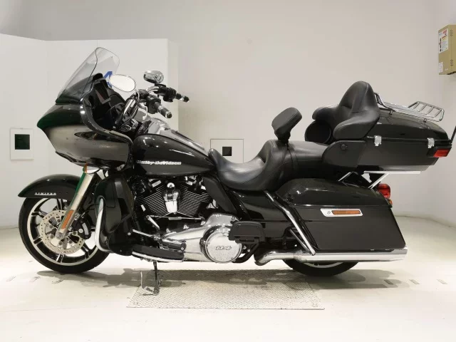 Harley-Davidson HARLEY FLTRK1870