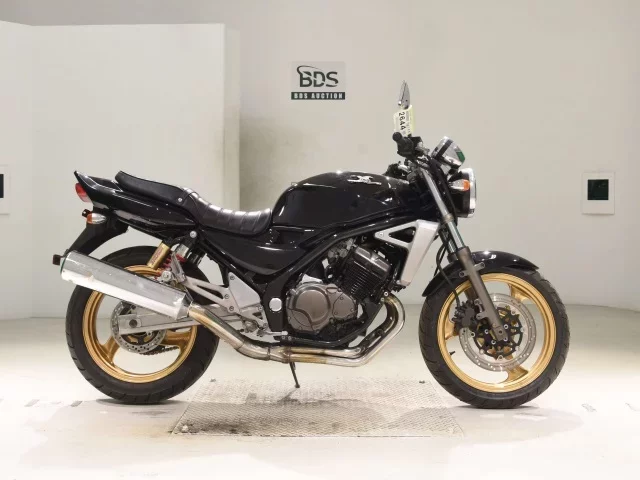 Kawasaki BALIUS250-2 лот № 2644 оценка 4  с аукциона в Японии