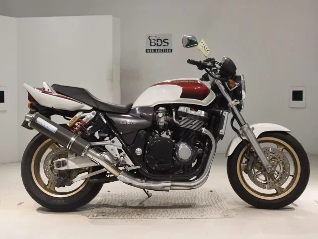 Honda CB1300SF лот № 5171 оценка 4  с аукциона в Японии