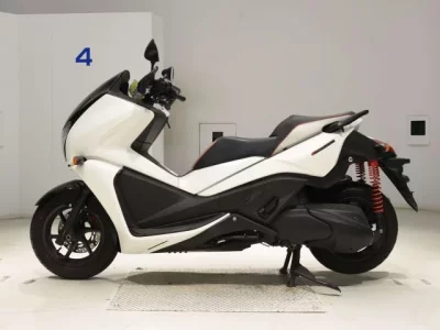 Honda PHASES  с аукциона в Японии