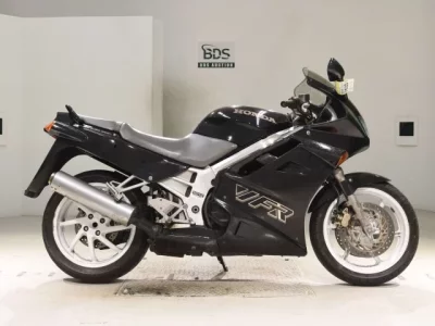 Honda VFR750F-2