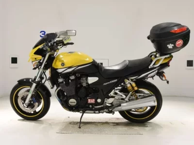 Yamaha XJR1300  с аукциона в Японии
