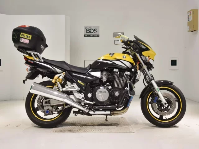 Yamaha XJR1300 лот № 7812 оценка 4  с аукциона в Японии