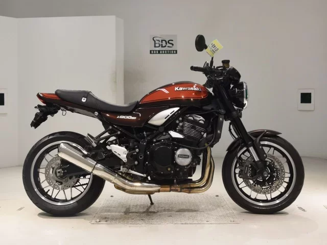Kawasaki Z900RS лот № 0148 оценка 5  с аукциона в Японии