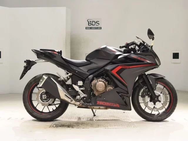 Honda CBR400R-2 лот № 2985 оценка 4  с аукциона в Японии