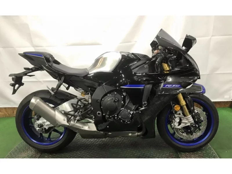 Yamaha YZF-R1M