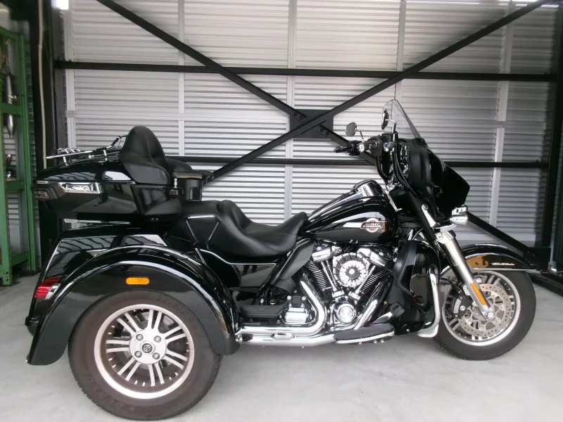 Harley-Davidson HARLEY FLHTCU лот № 04035 оценка 5  с аукциона в Японии