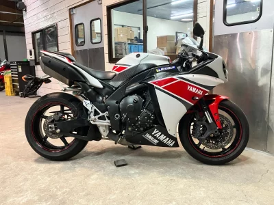 Yamaha YZF-R1