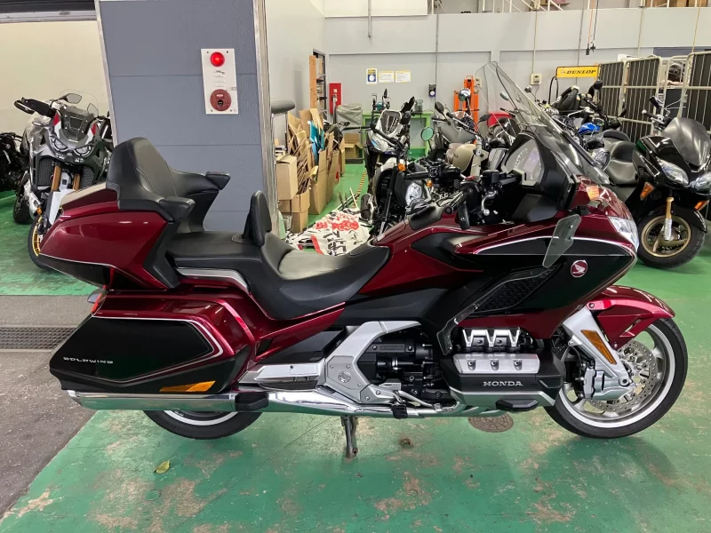 Honda Gold Wing Tour DCT лот № 02049 оценка 4  с аукциона в Японии