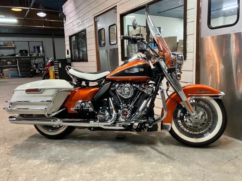 Harley-Davidson HARLEY FLHFB лот № 00073 оценка 4  с аукциона в Японии