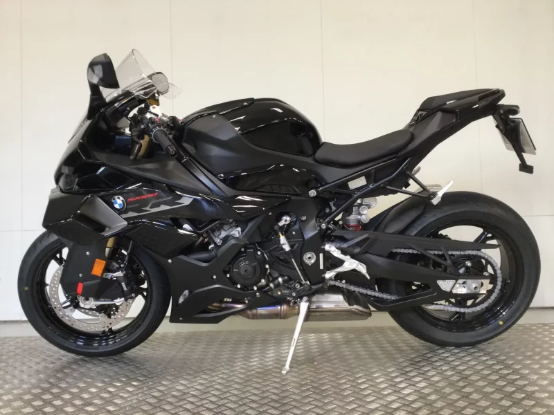 BMW  S1000RR лот № 04067 оценка 7  с аукциона в Японии