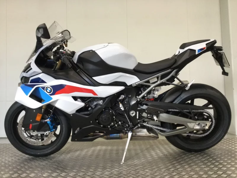 BMW  S1000RR M PACKAGE лот № 04065 оценка 7  с аукциона в Японии