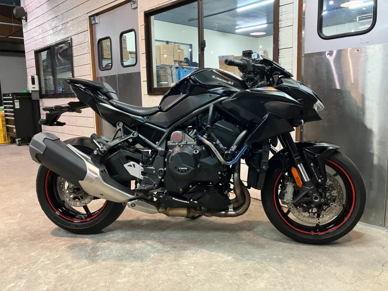 Kawasaki Z H2 лот № 00096 оценка 4  с аукциона в Японии
