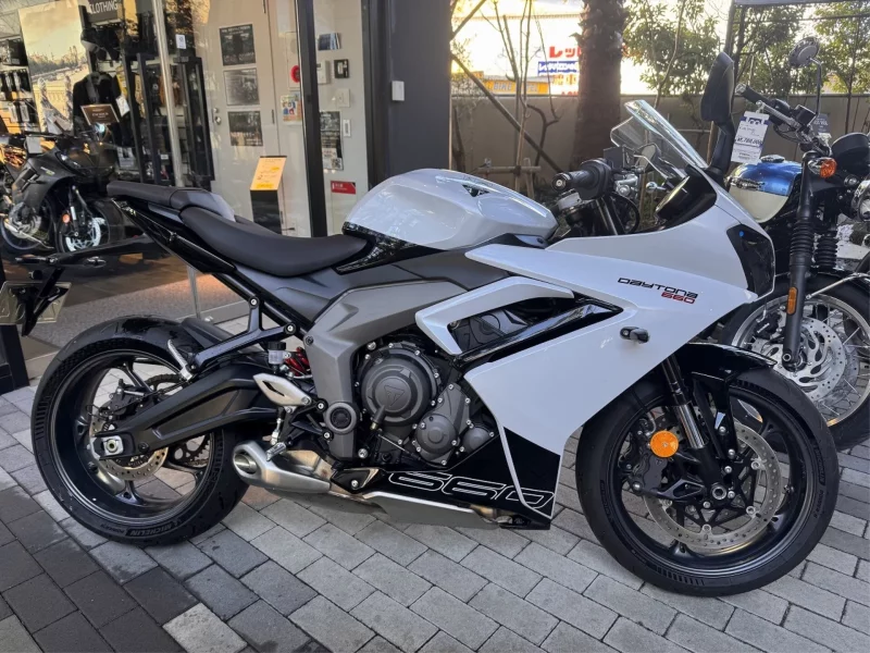 Triumph TRIUMPH DAYTONA 660