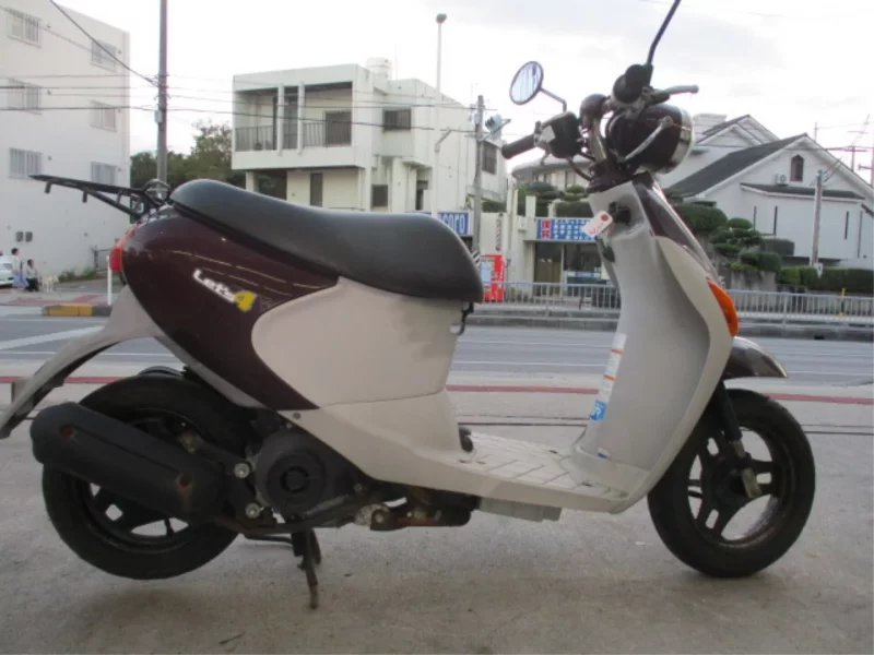 Suzuki LET S4