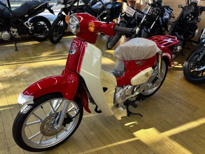 Honda SUPER CUB 110 HELLOKITTY